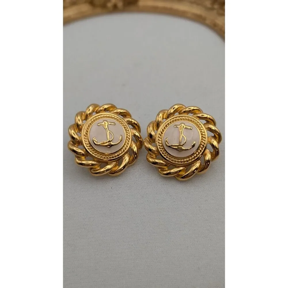 Vintage Gold Tone Anchor Earrings Cream Enamel Nautical Coastal Preppy 1.25in